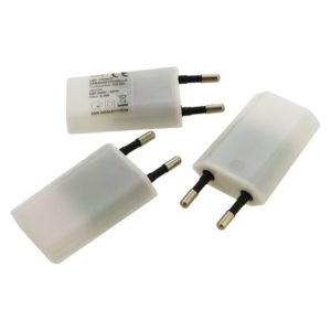 LED YÖVALO HÄMÄRÄKYTKIMELLÄ 3KPL