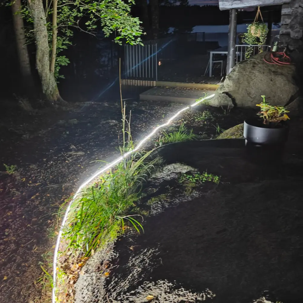 BRIGHTSOLAR 20M LED-VALOKELA 3000 LM