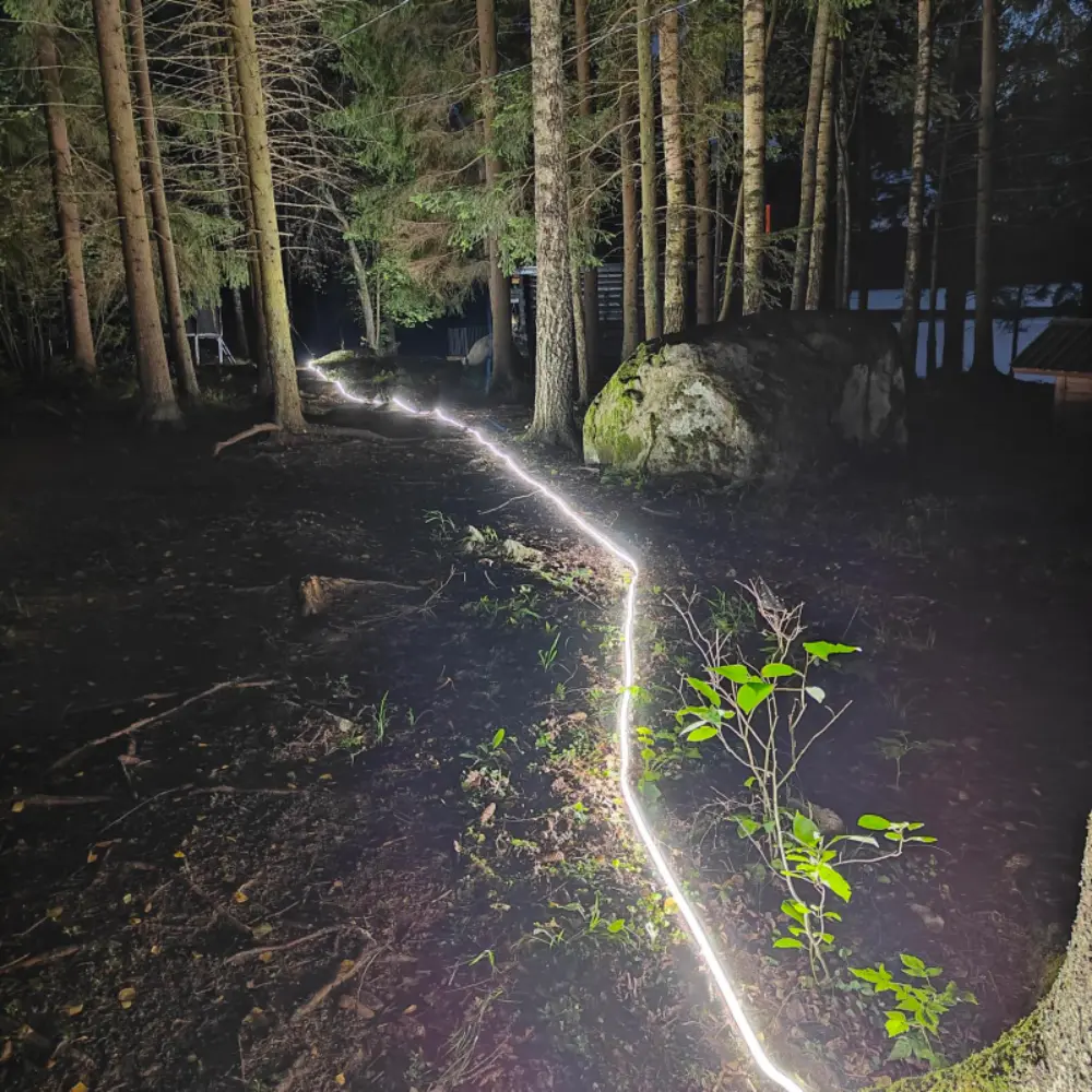BRIGHTSOLAR 20M LED-VALOKELA 3000 LM